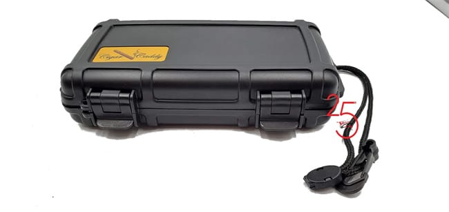 cigar caddy travel humidor review