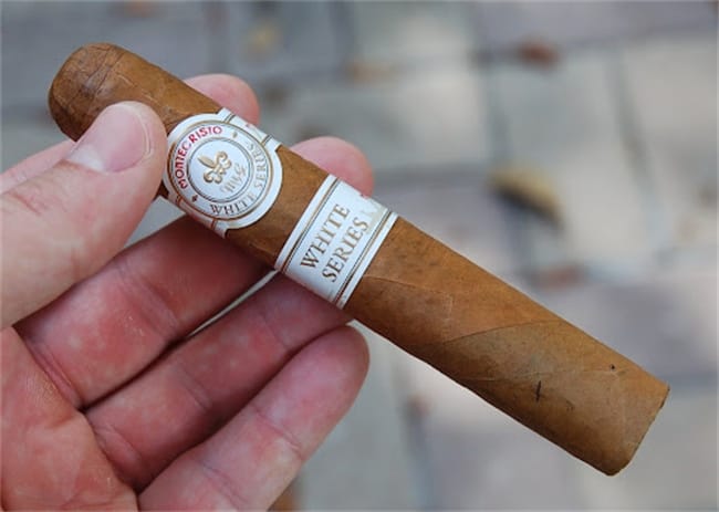 montecristo white series review1